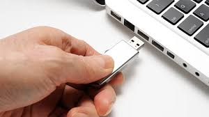 Insertar memoria USB en un puerto